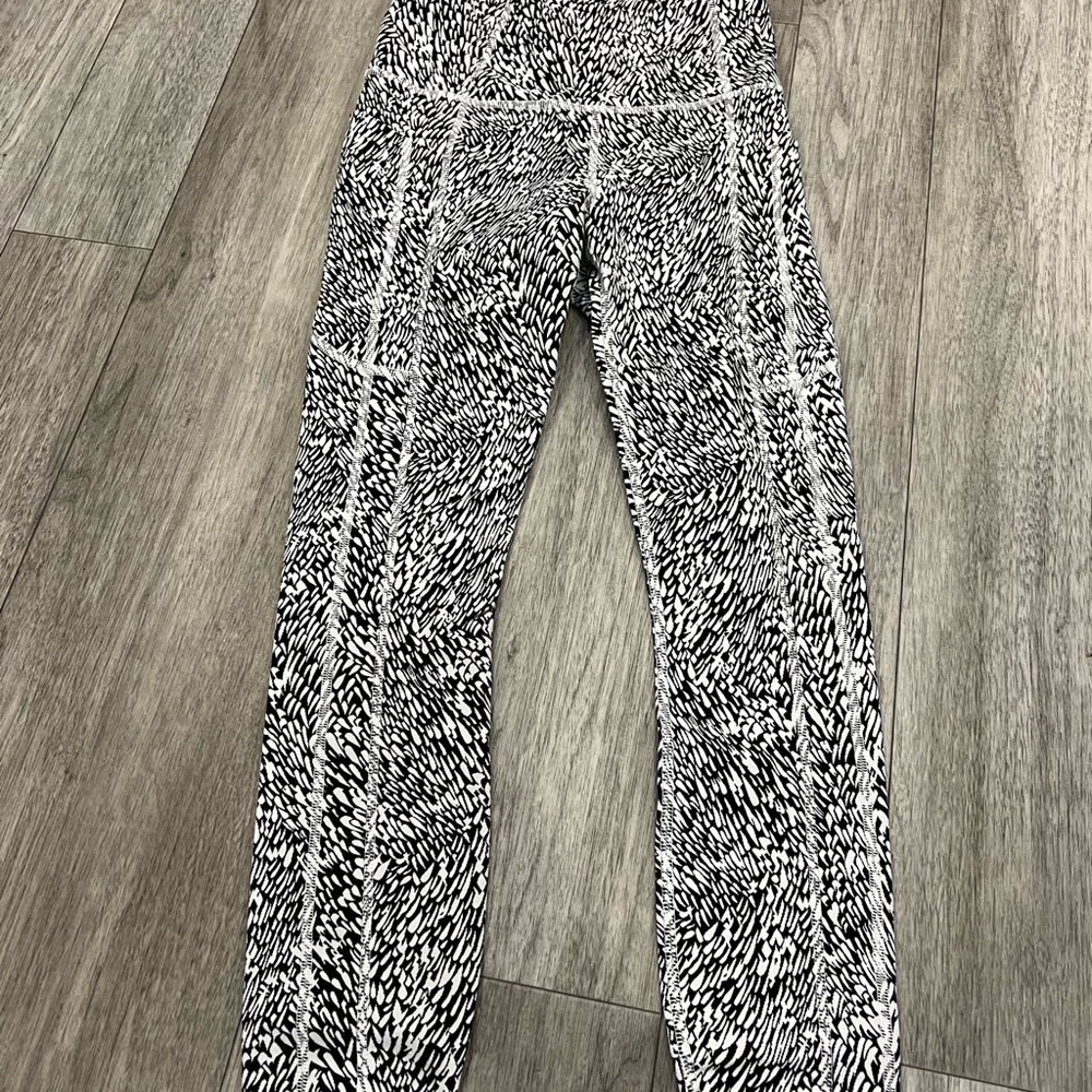 Athleta Women's Black and White Patterned Pants